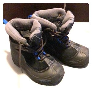 Columbia boy snow boots